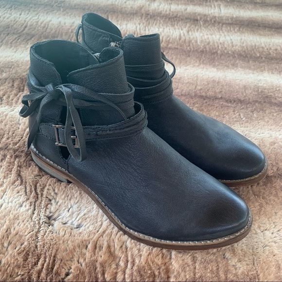 Free People Studio City Wraparound Leather Bootie Distressed Black - Picture 3 of 15